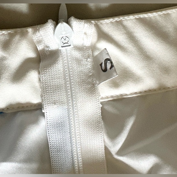 SHEIN Floral Blue and White Women's Skirt Size Small - Picture 7 of 14